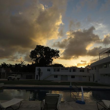 Guest House Stone Wall Residences Cancun Ngoại thất bức ảnh